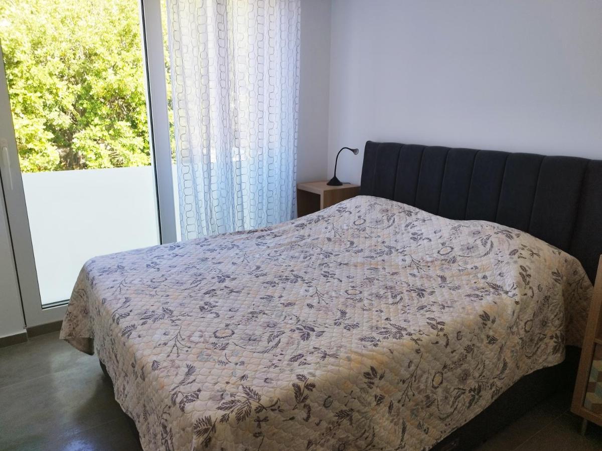 M&D Appartments Komiza Luaran gambar